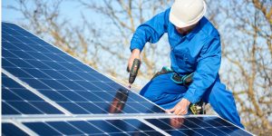 Installation Maintenance Panneaux Solaires Photovoltaïques à Creuzier-le-Neuf